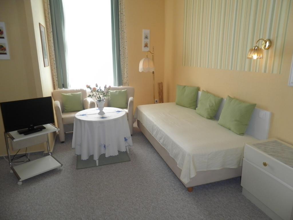 Villa Zur Schoenen Aussicht 바트잘츠우프렌 외부 사진